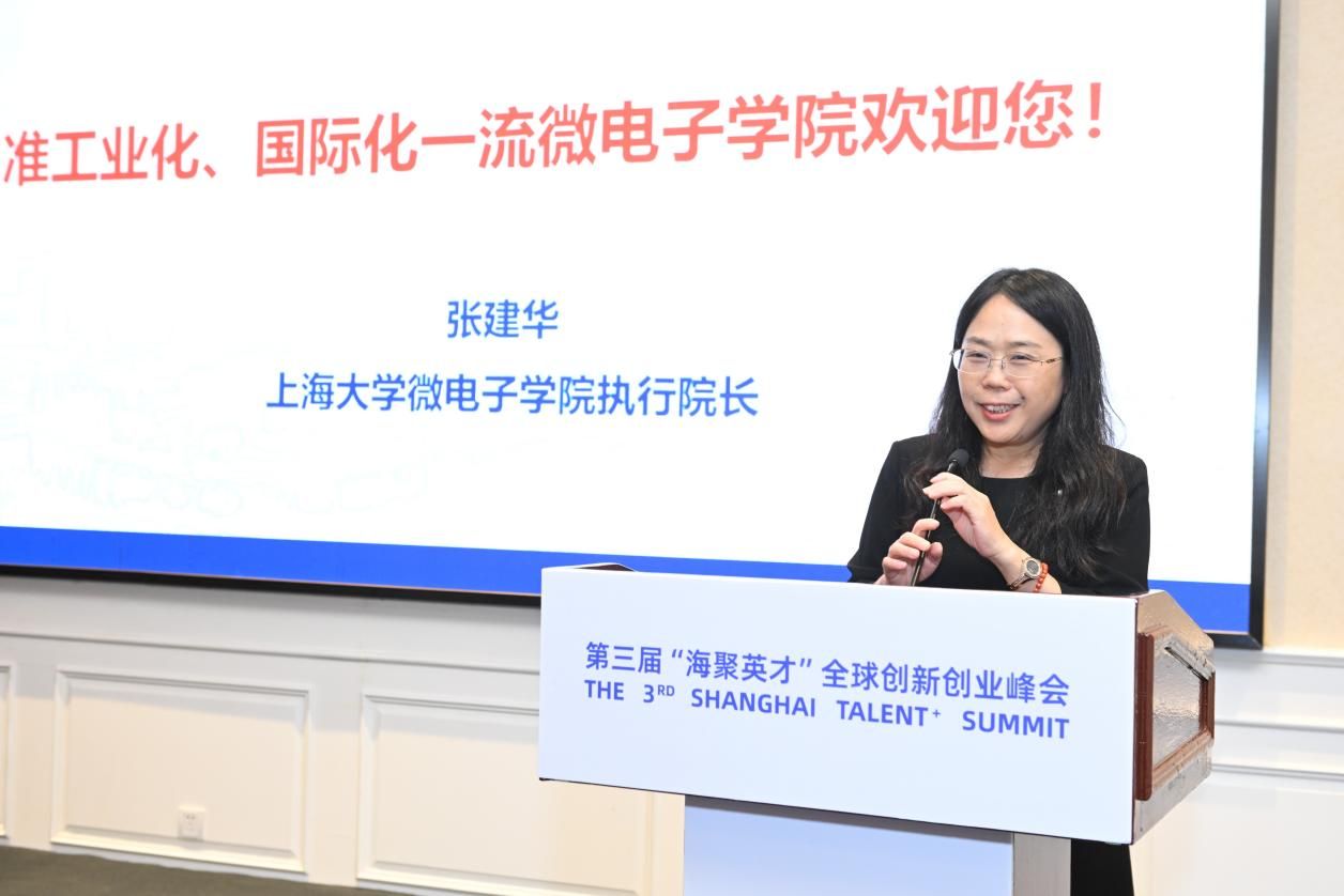 E1F5CE40F7A15C7006D08D6D0D7_43932AAB_14346