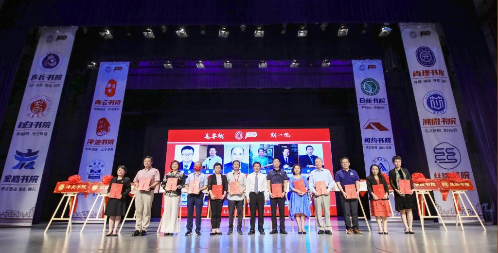 63BC9C8604758FF771428D8431E_92A543FB_159A2.jpg?e=