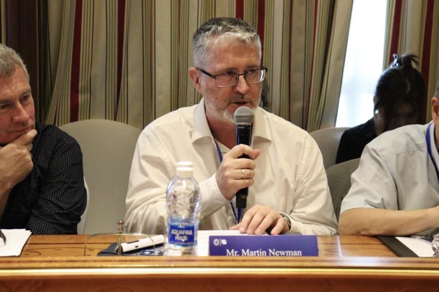 C33FB57FA280233AD57FF1C7DE9_FF774B27_12042