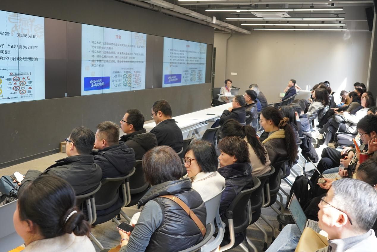 4D9171E7F692A3E47F8340015BA_2DB2D6D8_27435