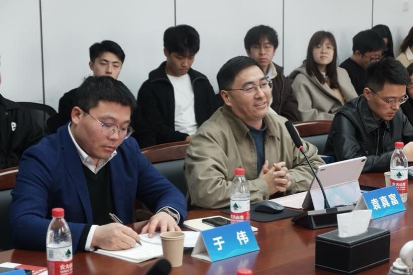 6C661134BB8D8D1E3A345E4F418_BB667411_F095