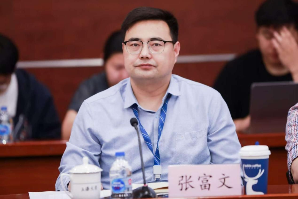 929A9C1F43F3B20CBEA06AD6E04_945A5174_14BC4