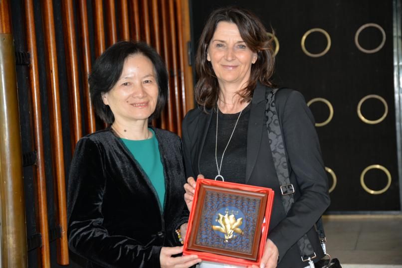 A1987EC166F3965CB3A3D89FF31_1DA53CCC_F367